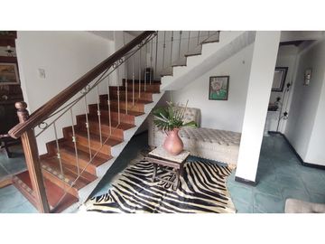 VENTA DE FINCA PEQUEÑA EN SALENTO, QUINDO, COLOMBIA
