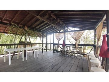 VENTA DE FINCA PEQUEÑA EN SALENTO, QUINDO, COLOMBIA