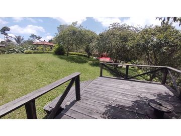 VENTA DE FINCA PEQUEÑA EN SALENTO, QUINDO, COLOMBIA