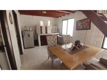 VENTA DE FINCA PEQUEÑA EN SALENTO, QUINDO, COLOMBIA