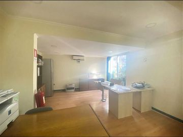 Oficina en Venta en Las Hualtatas Rafael Maluenda