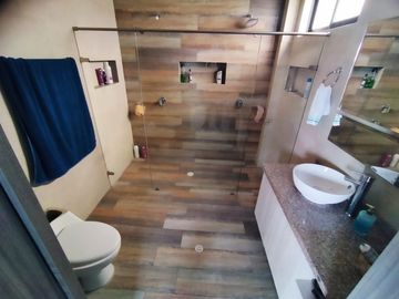 Venta de Casa Campestre en Floridablanca - C.R. Guadalquivir. Cod V5983