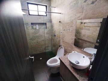 Venta de Casa Campestre en Floridablanca - C.R. Guadalquivir. Cod V5983