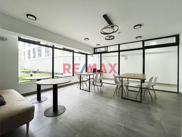 Se Vende Lindo Dpto Nuevo En El Corazon De Miraflores                                                 Av. Benavides Cdra 7