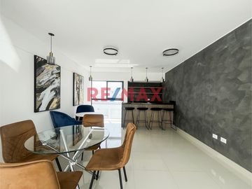 Se Vende Lindo Dpto Nuevo En El Corazon De Miraflores                                                 Av. Benavides Cdra 7