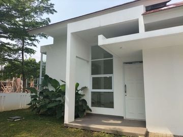 Jarang Ada Rumah Hook Ready Kota Bandung Cisaranten Arcamanik Antapani