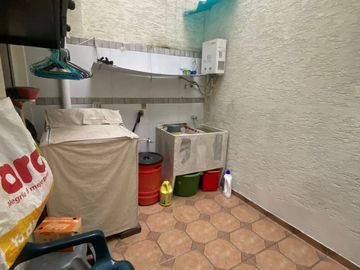 casa en venta en barrio granada. Cod V408433
