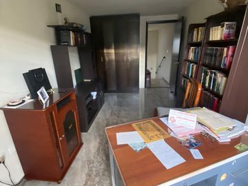 casa en venta en barrio granada. Cod V408433