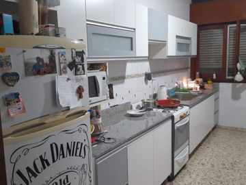 Casa PH en venta en Quilmes Oeste