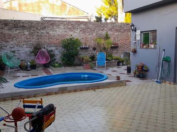 Casa PH en venta en Quilmes Oeste
