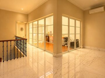 RUMAH DISEWAKAN FULLY FURNISHED  DI BANGKA, KEMANG, JAKARTA SELATAN