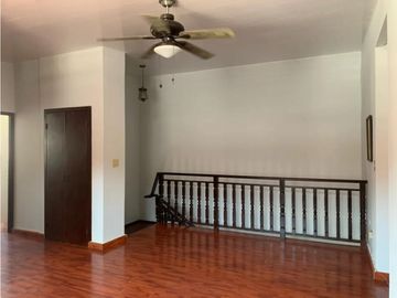 Venta de duplex en La Alameda GTA