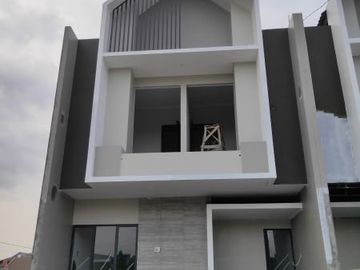 rumah baru 2 lantai modern bagus Batununggal Bandung