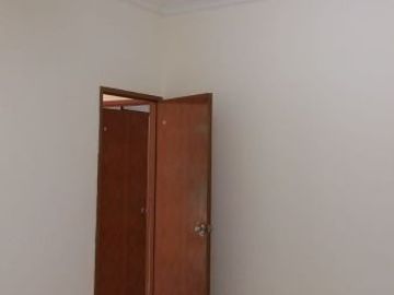 Disewakan Rumah Di Jl.Bambu Kuning Jakarta Barat