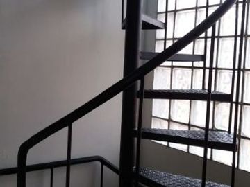 Disewakan Rumah Di Jl.Bambu Kuning Jakarta Barat