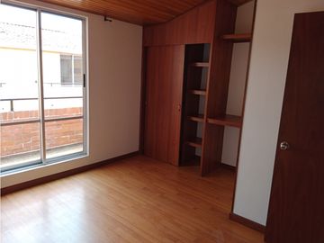Vendo hermosa Casa Villa de Toscana, Bogotá