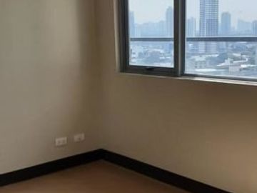 55.40 Sqm, 1 BR Condo For Sale RFO at Manhattan Heights in Cubao