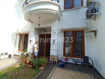 Jual Murah......Rumah3 Lantai.....4 Kamar..... Bebas Banjir di Villa Permata Kelapa Gadinggading