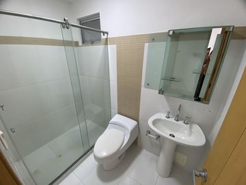 apartamento en venta en los colorados. Cod V5441