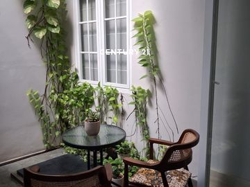Dijual Rumah Bagus Di Sektor 1 Bintaro Ar 18597