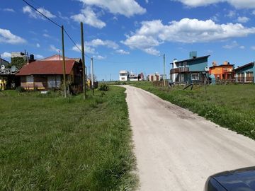 LATORRE PROP. VENDE 2 LOTES JUNTOS A 100 METROS DEL MAR,  B° CAMET NORTE -SANTA CLARA DEL MAR