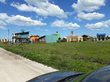 LATORRE PROP. VENDE 2 LOTES JUNTOS A 100 METROS DEL MAR,  B° CAMET NORTE -SANTA CLARA DEL MAR