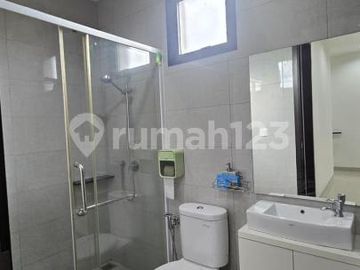 Disewakan Rumah 2Lt Pik2 Millennial Cluster Dallas Uk 9X15 Hoek Furnish