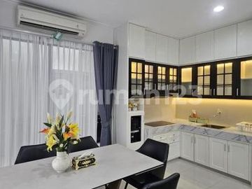 Disewakan Rumah 2Lt Pik2 Millennial Cluster Dallas Uk 9X15 Hoek Furnish