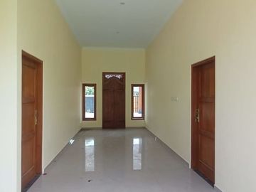 Rumah Limasan Joglo Dinding Bata Ekspose di Prambanan Klaten