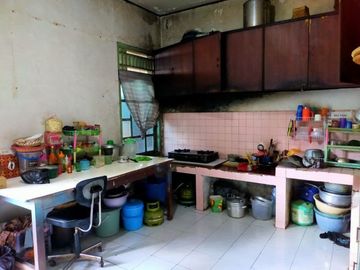 Rumah dan kontrakan 2 pintu di Srengseng Sawah Jak Sel