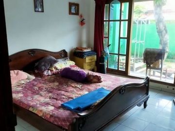 Rumah dan kontrakan 2 pintu di Srengseng Sawah Jak Sel
