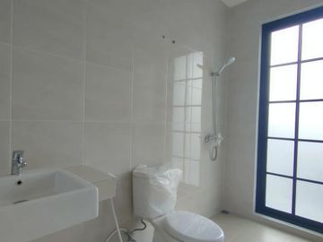 Dijual Rumah Anti Banjir di Citrgrand Tembalang Semarang