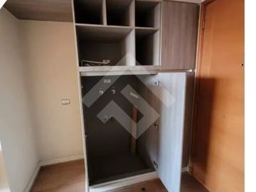 Departamento en venta de 1D/1B + EST + BOD Metro San Miguel