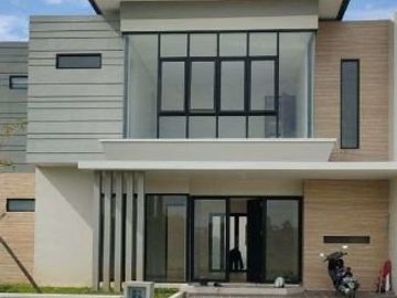 FONTANA Luxury Home Resort With Beautiful Hill View in Ungaran