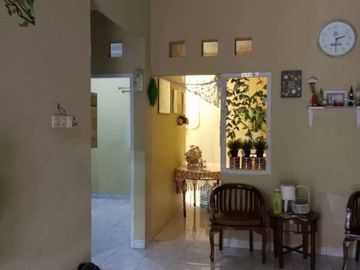 Rumah Pondok Kacang Timur dekat Graha Raya Bintaro dalam cluster