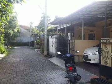 Rumah Pondok Kacang Timur dekat Graha Raya Bintaro dalam cluster