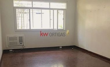 House with Pool for Sale in Dasmari&ntilde;as Village, Makati City