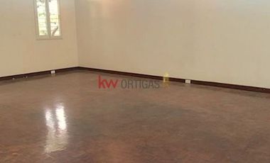 House with Pool for Sale in Dasmari&ntilde;as Village, Makati City