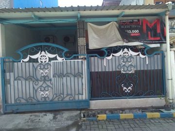 Rumah disewakan Darmo permai utara