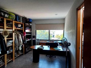 CASA EN VENTA EN CORREGIDORA BALVANERA QUERETARO CON DOBLE SEGURIDAD