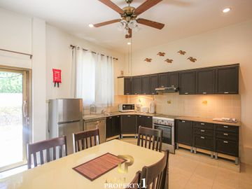 Cha Am Beach - 3 Bedroom Townhouse For Sale At Thai Paradise South