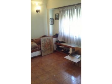 2 VIVIENDAS EN PH EN PLANTA BAJA Y PLANTA ALTA JUNTOS O SEPARADOS C/SUBDIV.