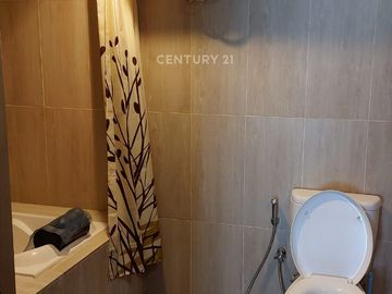 Apartemen Orange County Tower Irvine 2BR Furnished Murah