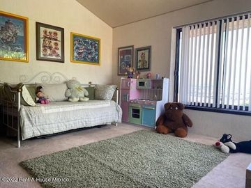 Loma Dorada casa muy conservada en VENTA de 319 mts2 GPT1951