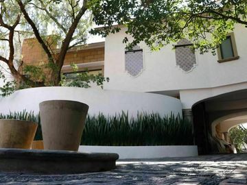 Espectacular residencia remodelada al 100% acabados de lujo.