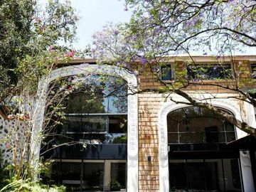 Espectacular residencia remodelada al 100% acabados de lujo.
