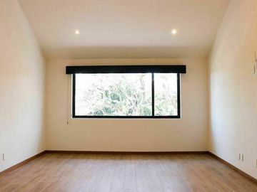 Espectacular residencia remodelada al 100% acabados de lujo.