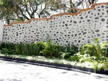 Espectacular residencia remodelada al 100% acabados de lujo.