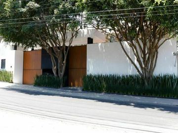 Espectacular residencia remodelada al 100% acabados de lujo.
