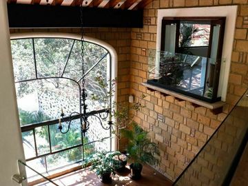 Espectacular residencia remodelada al 100% acabados de lujo.